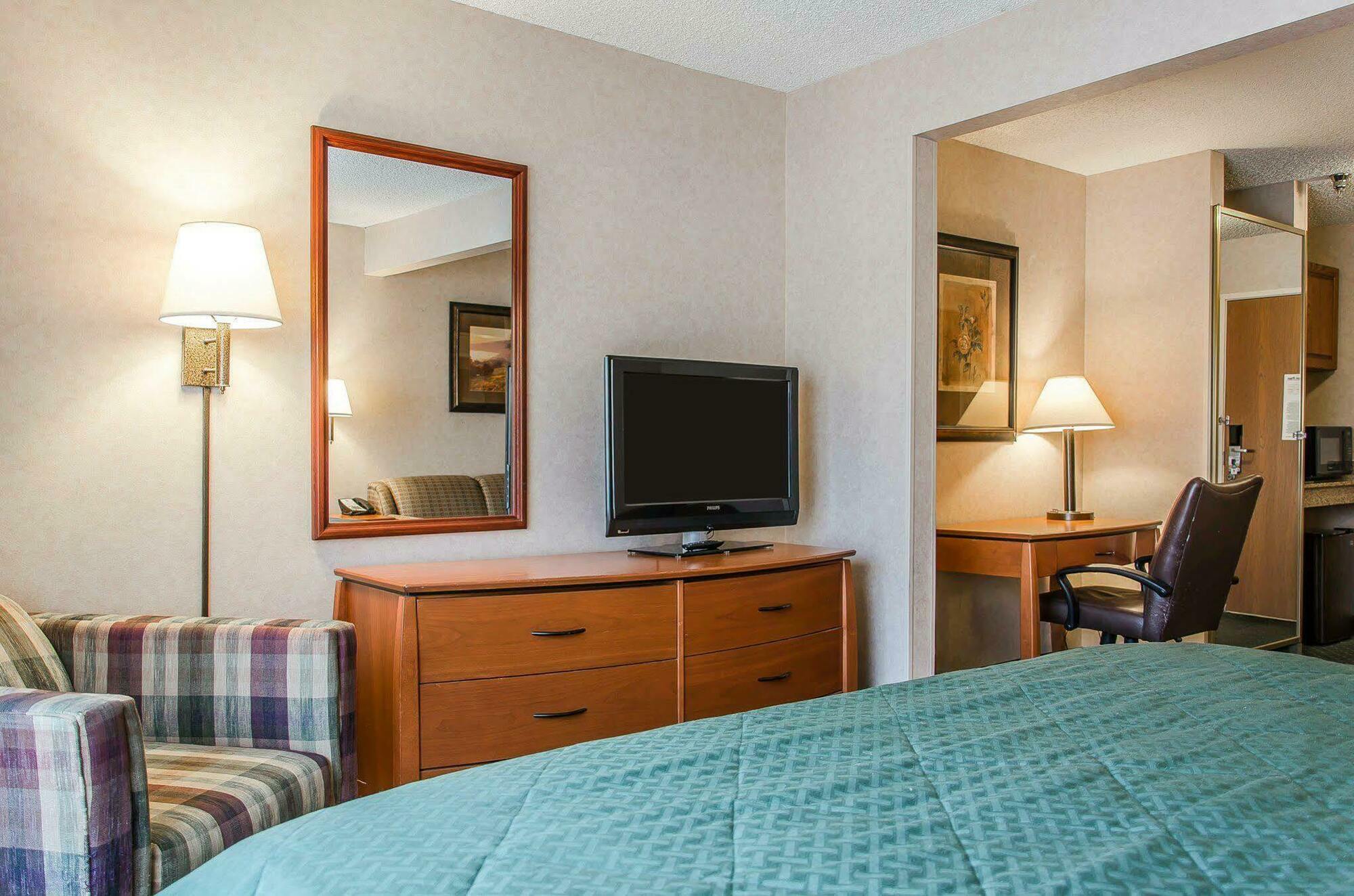 Quality Inn & Suites טווין פולס מראה חיצוני תמונה